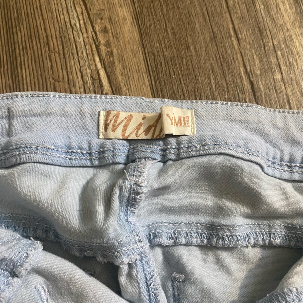 Jeans - Picture 3 of 5